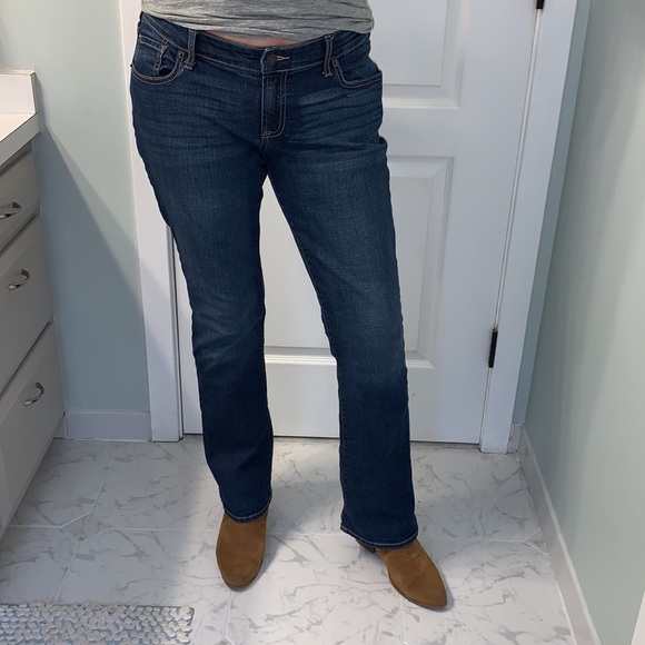 Old Navy “Diva” Bootcut Jean - Picture 3 of 14